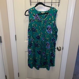 Women’s mid length sleeveless dress